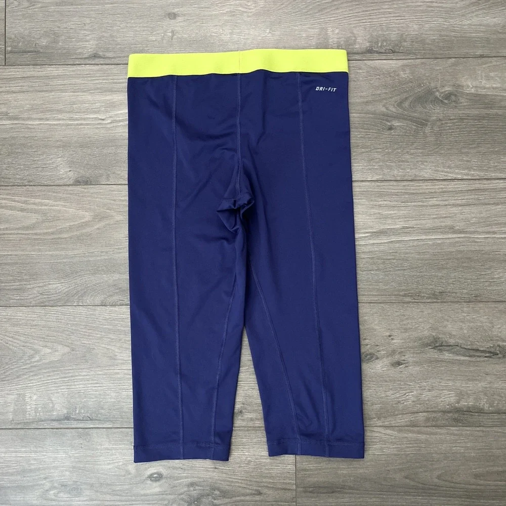 Nike Pro Capri Leggings Womens M Purple Green Compression Athletic